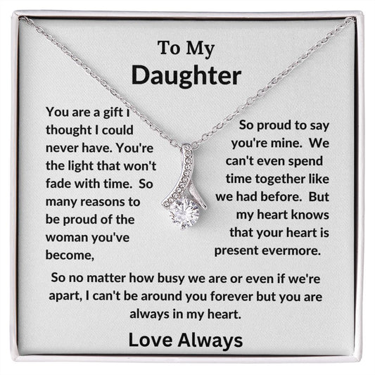 Alluring Beauty Necklace Mom To Daughter