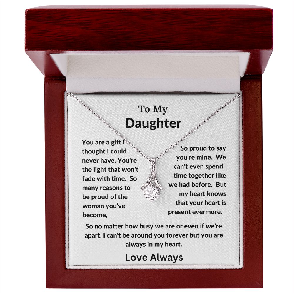 Alluring Beauty Necklace Mom To Daughter